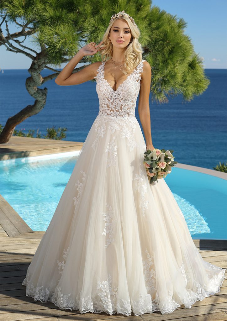 Ladybird 422019, Pronovias Group