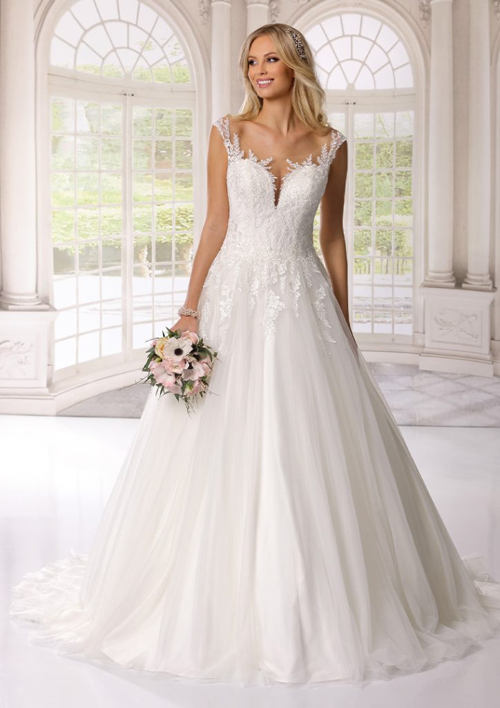 Ladybird 422065, Pronovias Group